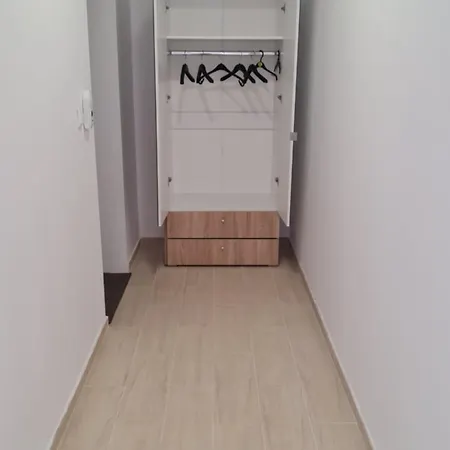 Διαμέρισμα Pomiculturii 2